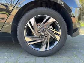 Hyundai i20 (2023) thumbnail 9