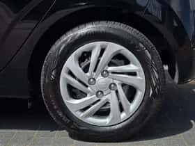 Hyundai i10 (2024) thumbnail 9