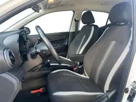 Hyundai i10 (2021) thumbnail 8