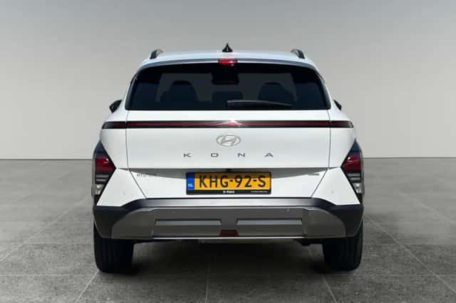Hyundai Kona (2025) thumbnail 4