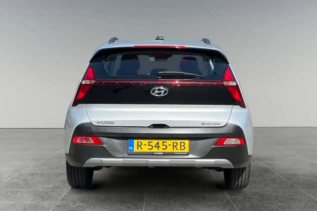 Hyundai Bayon (2022) thumbnail 4