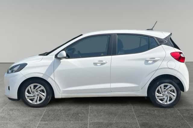 Hyundai i10 (2022) thumbnail 2