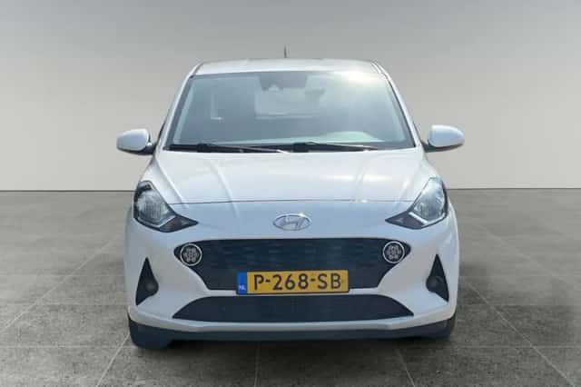 Hyundai i10 (2022) thumbnail 3
