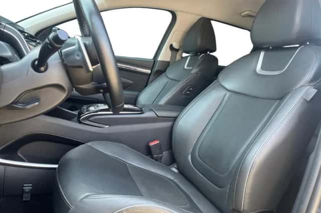 Hyundai Tucson (2023) thumbnail 3