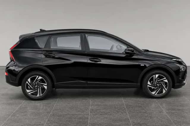 Hyundai Bayon (2022) thumbnail 3