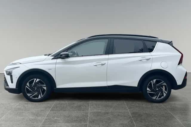 Hyundai Bayon (2022) thumbnail 2