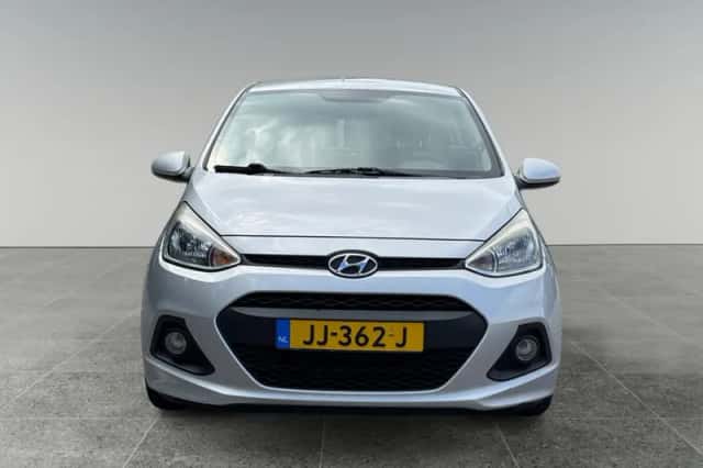 Hyundai i10 (2016) thumbnail 3