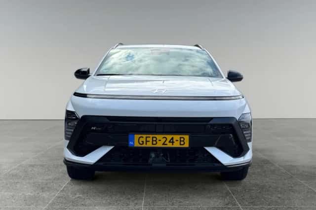 Hyundai Kona (2024) thumbnail 3