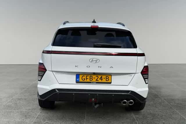 Hyundai Kona (2024) thumbnail 4