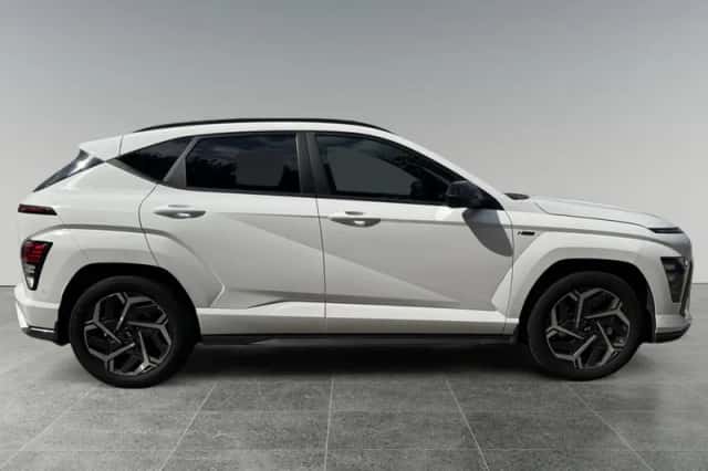 Hyundai Kona (2024) thumbnail 5