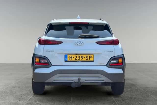 Hyundai Kona (2020) thumbnail 4