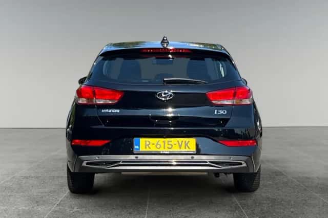 Hyundai i30 (2022) thumbnail 5