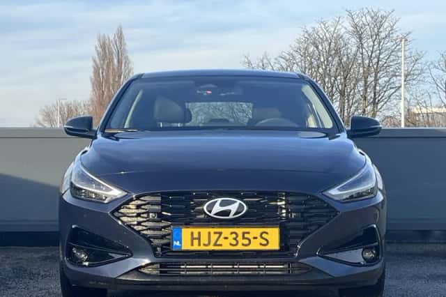 Hyundai i30 (2025) thumbnail 3