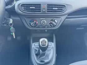 Hyundai i10 (2022) thumbnail 11