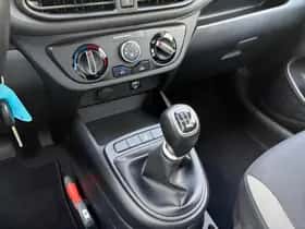 Hyundai i10 (2022) thumbnail 25