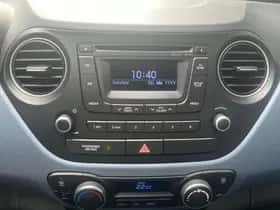 Hyundai i10 (2015) thumbnail 11