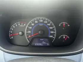 Hyundai i10 (2015) thumbnail 9