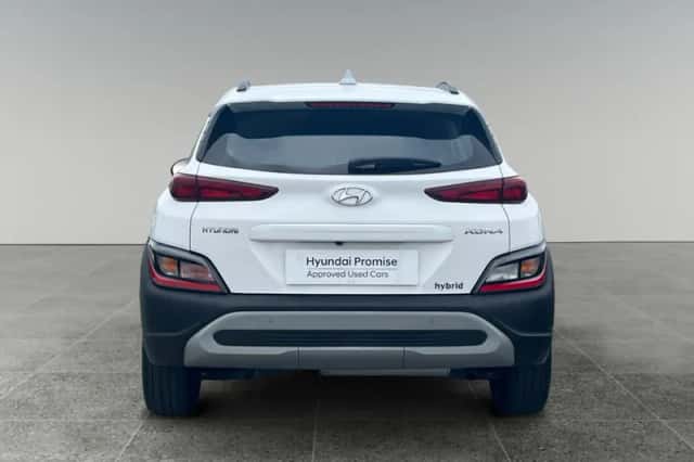 Hyundai Kona (2023) thumbnail 4