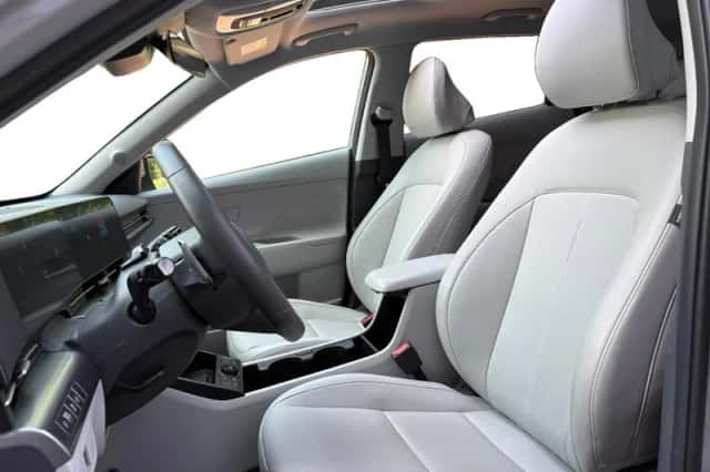 Hyundai Kona (2025) thumbnail 6