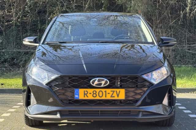 Hyundai i20 (2023) thumbnail 2
