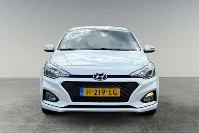 Hyundai i20 (2020) thumbnail 4