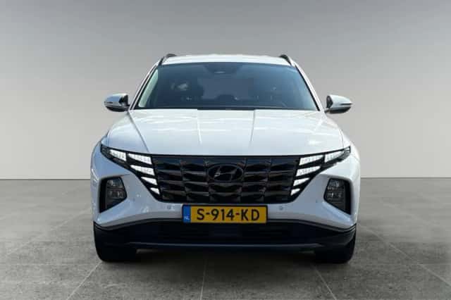 Hyundai Tucson (2021) thumbnail 3