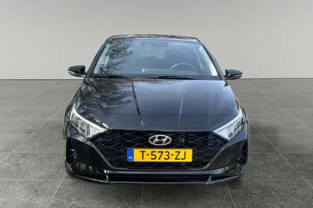 Hyundai i20 (2023) thumbnail 3