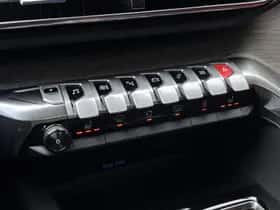 Peugeot 3008 (2022) thumbnail 50