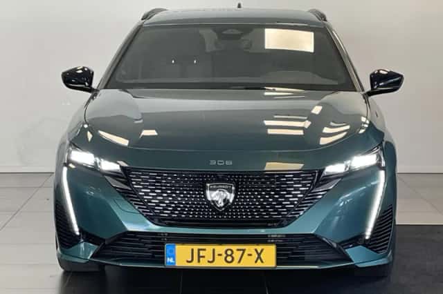 Peugeot 308 (2024) thumbnail 3