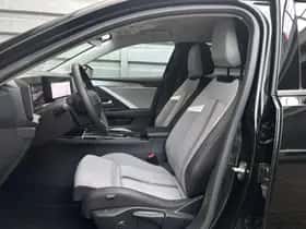 Opel Astra (2023) thumbnail 10