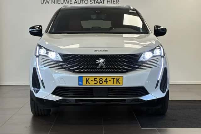 Peugeot 3008 (2021) thumbnail 3