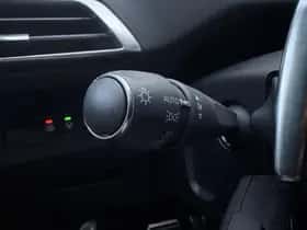 Peugeot 3008 (2021) thumbnail 25