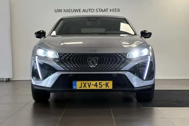 Peugeot 408 (2024) thumbnail 3