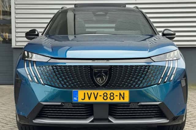 Peugeot E-5008 (2026) thumbnail 3