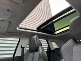 Peugeot 3008 (2019) thumbnail 17