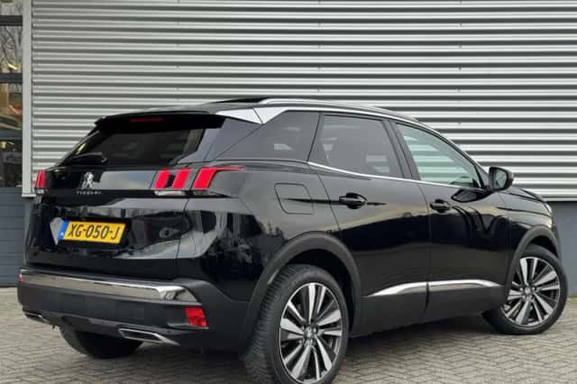 Peugeot 3008 (2019) thumbnail 5