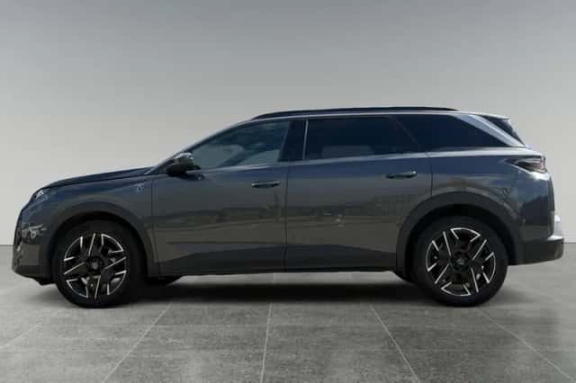 Peugeot 5008 (2025) thumbnail 4