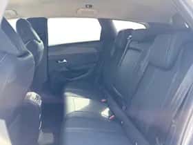 Peugeot 308 (2024) thumbnail 18
