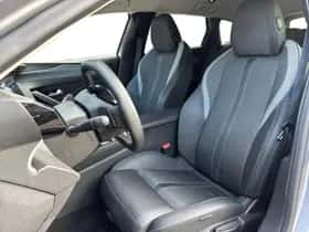 Peugeot 308 (2024) thumbnail 3