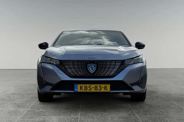 Peugeot 308 (2024) thumbnail 5