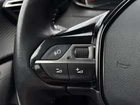 Peugeot 2008 (2020) thumbnail 16