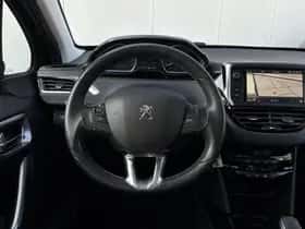 Peugeot 2008 (2018) thumbnail 16