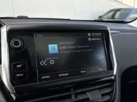 Peugeot 2008 (2018) thumbnail 37