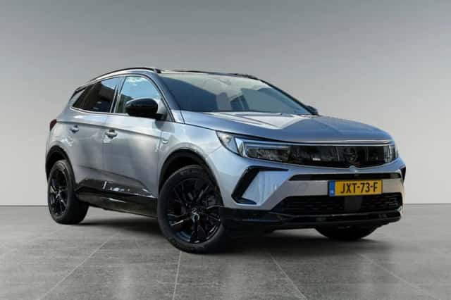 Opel Grandland (2024) thumbnail 2