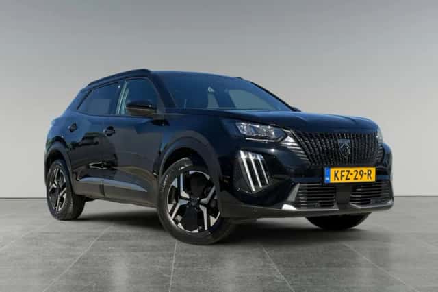 Peugeot 2008 (2024) thumbnail 3