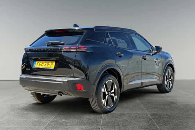Peugeot 2008 (2024) thumbnail 5