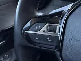 Peugeot 208 (2021) thumbnail 15