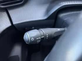 Peugeot 208 (2021) thumbnail 17