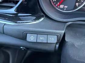 Opel Insignia (2018) thumbnail 24