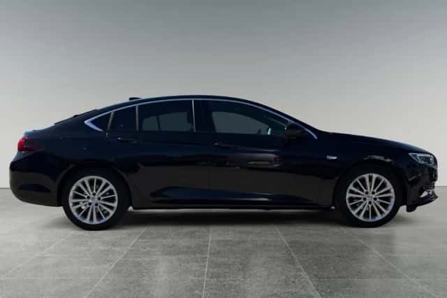 Opel Insignia (2018) thumbnail 4